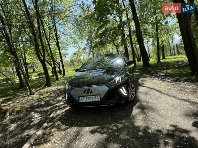 Черный Хендай Ioniq Electric, объемом двигателя 0 л и пробегом 50 тыс. км за 16999 $, фото 9 на Automoto.ua