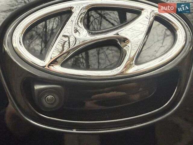 Черный Хендай Ioniq Electric, объемом двигателя 0 л и пробегом 50 тыс. км за 16999 $, фото 29 на Automoto.ua