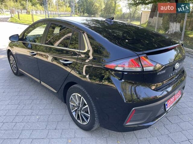 Черный Хендай Ioniq Electric, объемом двигателя 0 л и пробегом 76 тыс. км за 15700 $, фото 14 на Automoto.ua