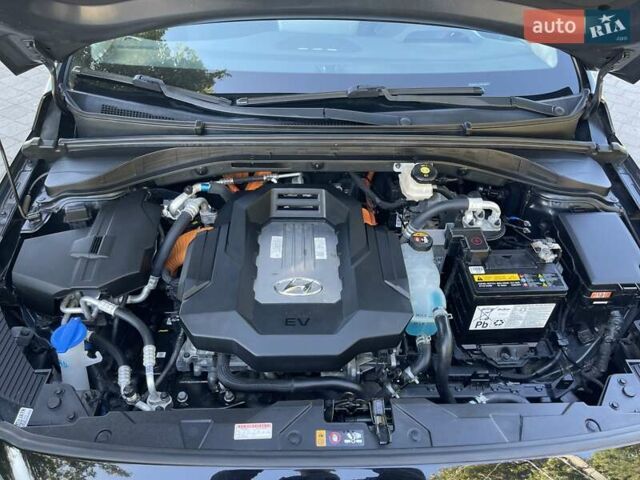 Черный Хендай Ioniq Electric, объемом двигателя 0 л и пробегом 76 тыс. км за 15700 $, фото 53 на Automoto.ua