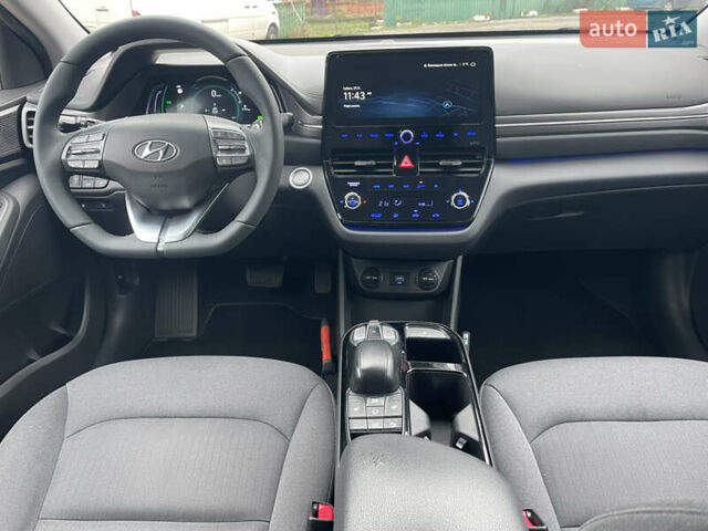 Коричневый Хендай Ioniq Electric, объемом двигателя 0 л и пробегом 119 тыс. км за 14900 $, фото 24 на Automoto.ua