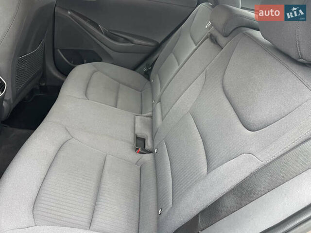 Коричневый Хендай Ioniq Electric, объемом двигателя 0 л и пробегом 119 тыс. км за 14900 $, фото 15 на Automoto.ua