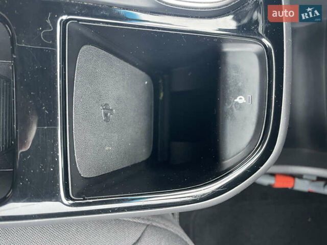 Коричневый Хендай Ioniq Electric, объемом двигателя 0 л и пробегом 119 тыс. км за 14900 $, фото 21 на Automoto.ua