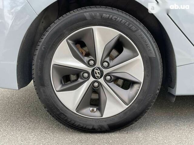 Хендай Ioniq Electric, объемом двигателя 0 л и пробегом 123 тыс. км за 18400 $, фото 11 на Automoto.ua