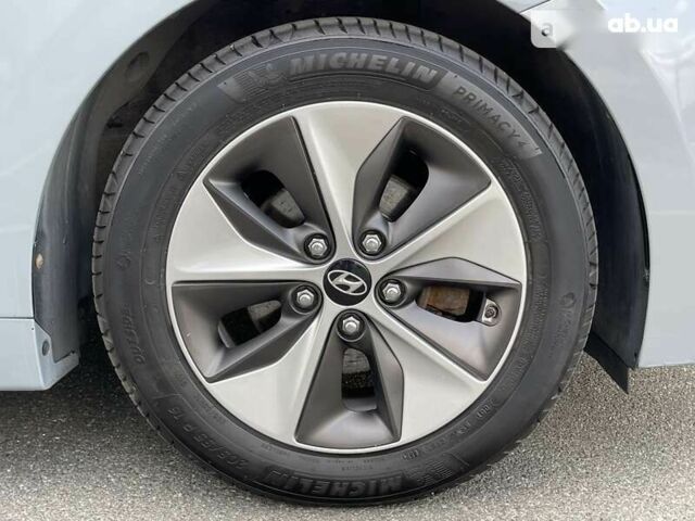 Хендай Ioniq Electric, объемом двигателя 0 л и пробегом 123 тыс. км за 18400 $, фото 12 на Automoto.ua