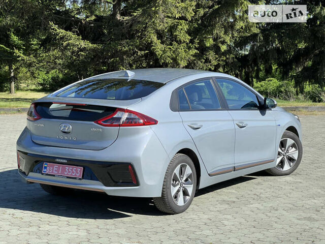 Хендай Ioniq Electric, об'ємом двигуна 0 л та пробігом 129 тис. км за 14300 $, фото 8 на Automoto.ua