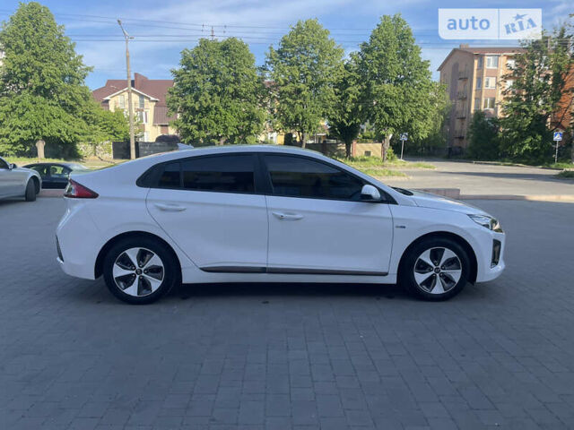 Хендай Ioniq Electric, об'ємом двигуна 0 л та пробігом 118 тис. км за 13500 $, фото 16 на Automoto.ua