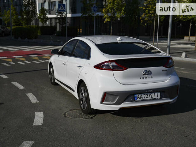 Хендай Ioniq Electric, объемом двигателя 0 л и пробегом 119 тыс. км за 19999 $, фото 3 на Automoto.ua