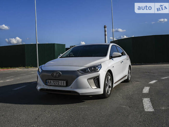 Хендай Ioniq Electric, объемом двигателя 0 л и пробегом 119 тыс. км за 19999 $, фото 4 на Automoto.ua