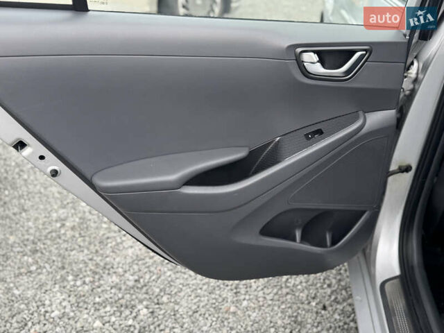 Хендай Ioniq Electric 2016 в Ровно на Automoto.ua Серый Хендай Ioniq Electric, объемом двигателя 0 л и пробегом 123 тыс. км за 12800 $, фото 18 на Automoto.ua