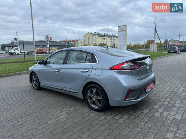 Хендай Ioniq Electric 2016 в Радехове на Automoto.ua Серый Хендай Ioniq Electric, объемом двигателя 0 л и пробегом 133 тыс. км за 12000 $, фото 6 на Automoto.ua