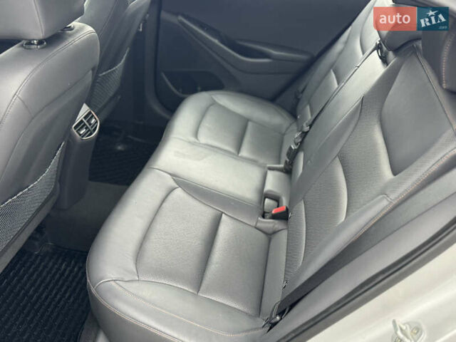 Хендай Ioniq Electric 2016 в Ровно на Automoto.ua Серый Хендай Ioniq Electric, объемом двигателя 0 л и пробегом 123 тыс. км за 12800 $, фото 17 на Automoto.ua
