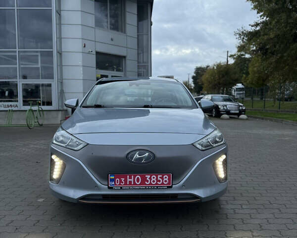 Хендай Ioniq Electric 2016 в Радехове на Automoto.ua Серый Хендай Ioniq Electric, объемом двигателя 0 л и пробегом 133 тыс. км за 12000 $, фото 1 на Automoto.ua
