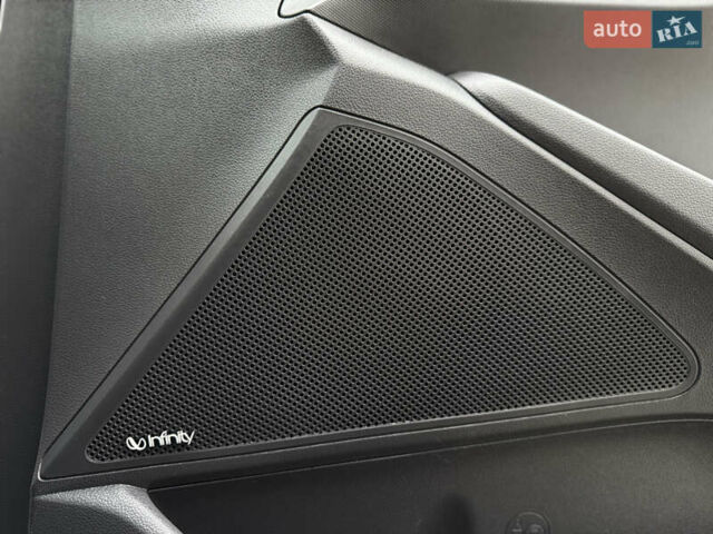 Серый Хендай Ioniq Electric, объемом двигателя 0 л и пробегом 127 тыс. км за 10999 $, фото 51 на Automoto.ua