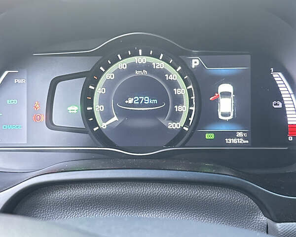 Сірий Хендай Ioniq Electric, об'ємом двигуна 0 л та пробігом 130 тис. км за 12650 $, фото 26 на Automoto.ua