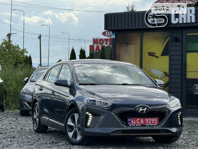 Серый Хендай Ioniq Electric, объемом двигателя 0 л и пробегом 131 тыс. км за 13900 $, фото 5 на Automoto.ua