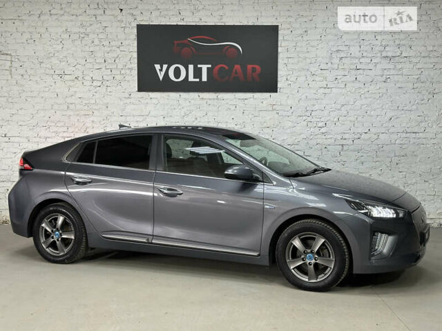 Сірий Хендай Ioniq Electric, об'ємом двигуна 0 л та пробігом 132 тис. км за 17600 $, фото 52 на Automoto.ua