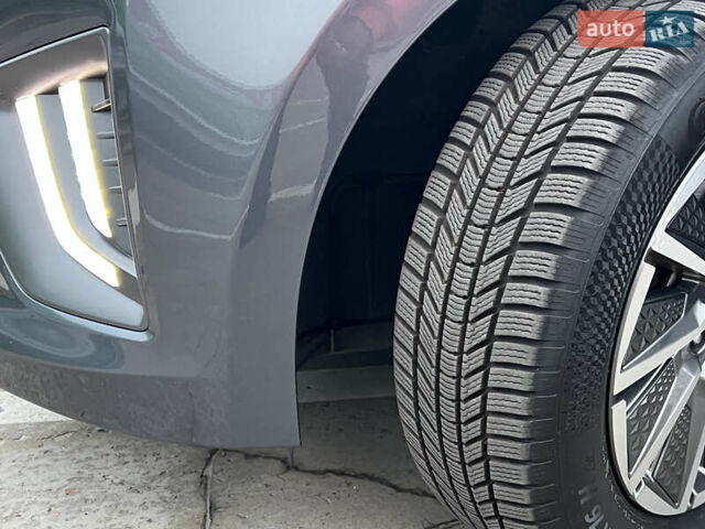 Сірий Хендай Ioniq Electric, об'ємом двигуна 0 л та пробігом 88 тис. км за 17000 $, фото 25 на Automoto.ua