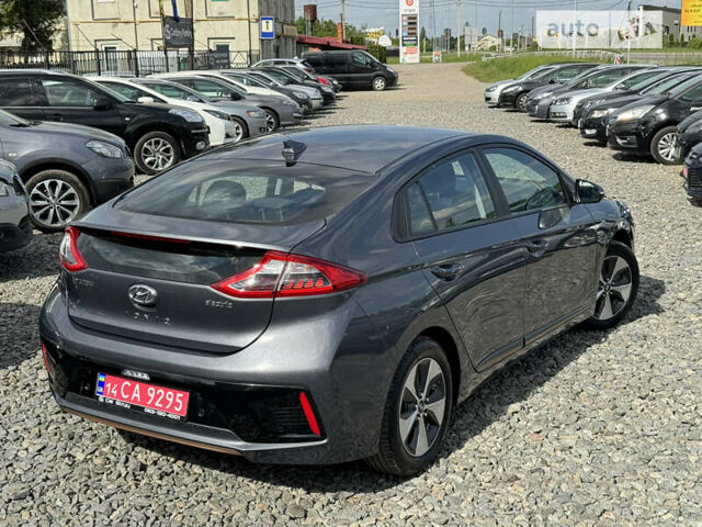 Сірий Хендай Ioniq Electric, об'ємом двигуна 0 л та пробігом 131 тис. км за 13900 $, фото 27 на Automoto.ua