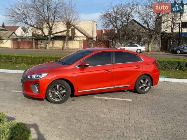 Оранжевый Хендай Ioniq Electric, объемом двигателя 0 л и пробегом 212 тыс. км за 11700 $, фото 4 на Automoto.ua