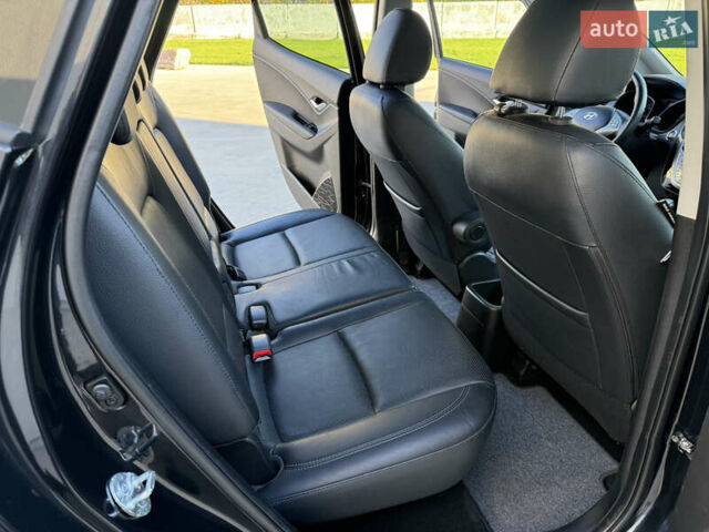 Черный Хендай ix20, объемом двигателя 1.6 л и пробегом 176 тыс. км за 11500 $, фото 26 на Automoto.ua