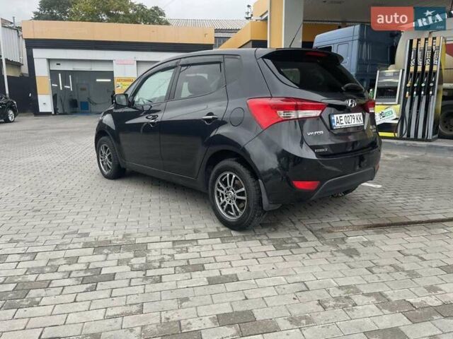 Чорний Хендай ix20, об'ємом двигуна 1.4 л та пробігом 222 тис. км за 6500 $, фото 4 на Automoto.ua