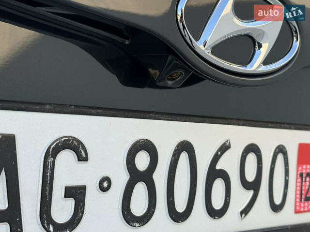 Черный Хендай ix20, объемом двигателя 1.6 л и пробегом 176 тыс. км за 10500 $, фото 29 на Automoto.ua