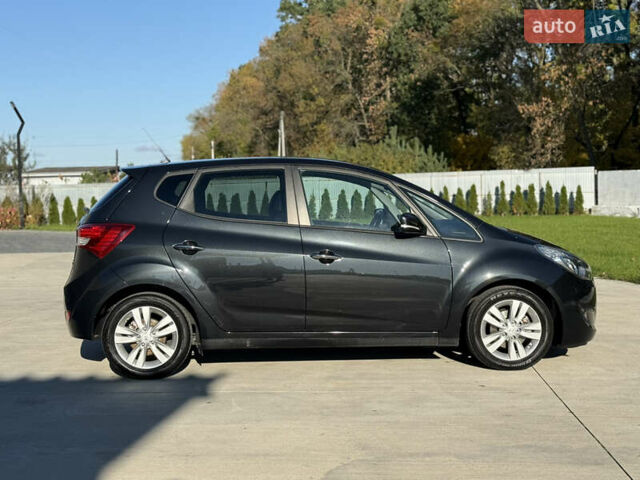 Черный Хендай ix20, объемом двигателя 1.6 л и пробегом 176 тыс. км за 11500 $, фото 3 на Automoto.ua