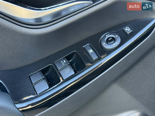 Черный Хендай ix20, объемом двигателя 1.6 л и пробегом 176 тыс. км за 11500 $, фото 10 на Automoto.ua