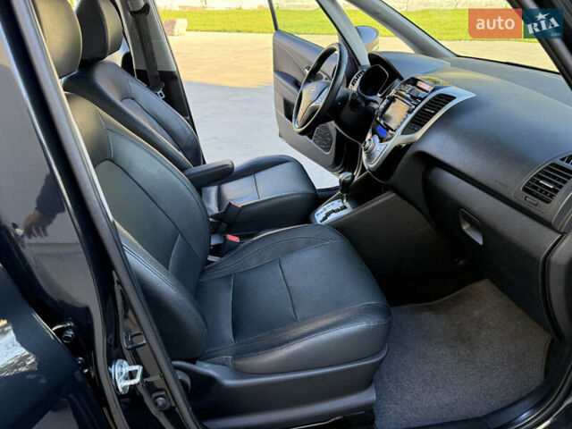 Черный Хендай ix20, объемом двигателя 1.6 л и пробегом 176 тыс. км за 11500 $, фото 28 на Automoto.ua