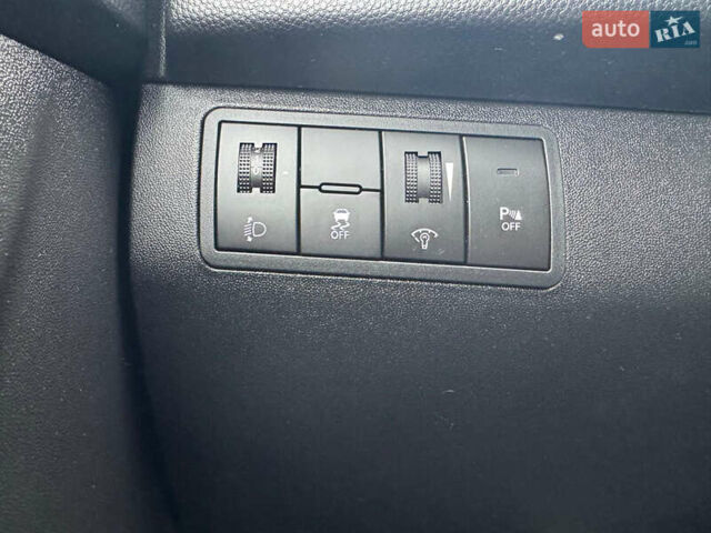 Серый Хендай ix20, объемом двигателя 1.6 л и пробегом 138 тыс. км за 10950 $, фото 18 на Automoto.ua