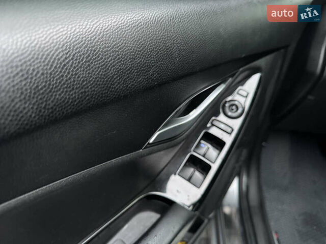 Хендай ix20 2013 в Луцке на Automoto.ua Серый Хендай ix20, объемом двигателя 1.6 л и пробегом 194 тыс. км за 9600 $, фото 20 на Automoto.ua