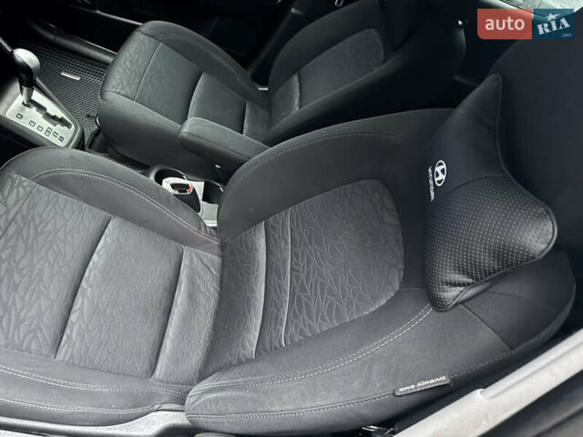Хендай ix20 2013 в Луцке на Automoto.ua Серый Хендай ix20, объемом двигателя 1.6 л и пробегом 194 тыс. км за 9600 $, фото 17 на Automoto.ua