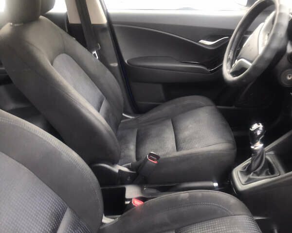Синий Хендай ix20, объемом двигателя 1.4 л и пробегом 190 тыс. км за 6899 $, фото 40 на Automoto.ua