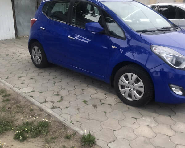 Синий Хендай ix20, объемом двигателя 1.4 л и пробегом 190 тыс. км за 6899 $, фото 9 на Automoto.ua