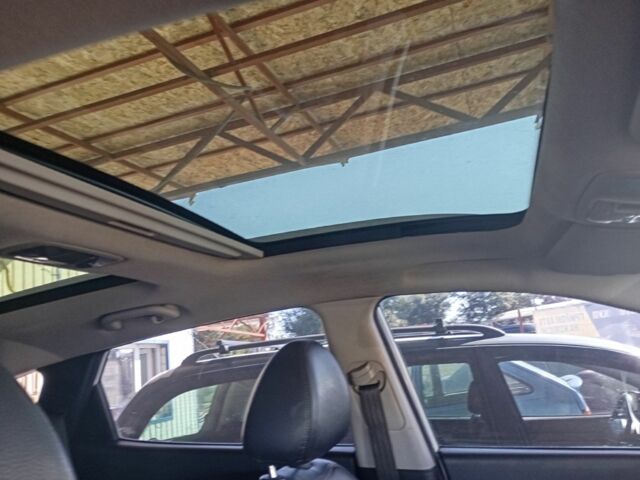 Белый Хендай их35, объемом двигателя 2 л и пробегом 109 тыс. км за 11500 $, фото 7 на Automoto.ua