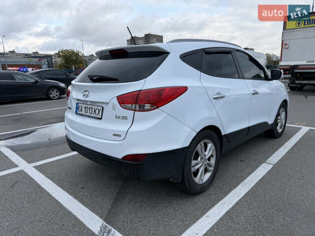 Білий Хендай іх35, об'ємом двигуна 2 л та пробігом 122 тис. км за 11500 $, фото 6 на Automoto.ua