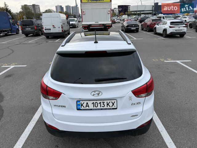 Білий Хендай іх35, об'ємом двигуна 2 л та пробігом 122 тис. км за 11500 $, фото 8 на Automoto.ua