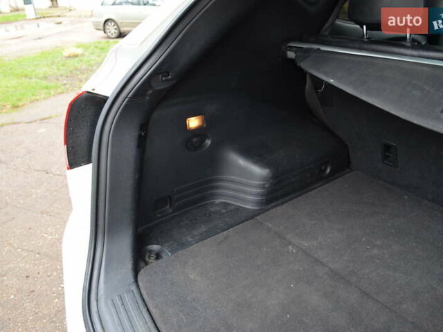 Белый Хендай их35, объемом двигателя 2.36 л и пробегом 202 тыс. км за 11300 $, фото 26 на Automoto.ua