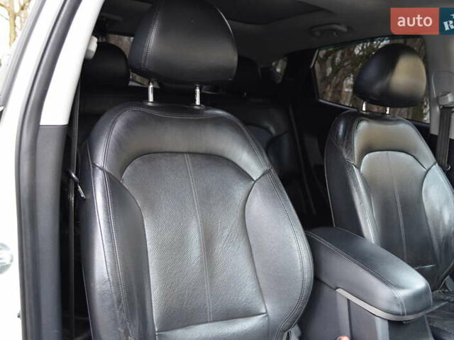 Белый Хендай их35, объемом двигателя 2.36 л и пробегом 202 тыс. км за 11300 $, фото 17 на Automoto.ua