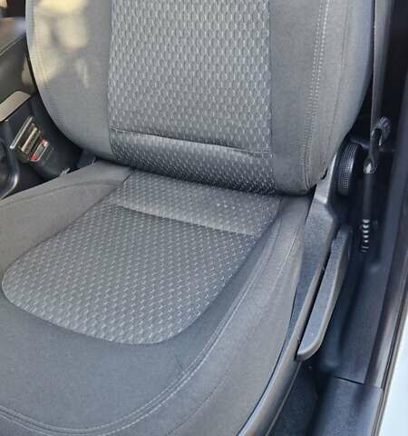 Белый Хендай их35, объемом двигателя 2 л и пробегом 226 тыс. км за 10300 $, фото 25 на Automoto.ua