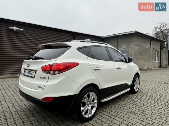 Белый Хендай их35, объемом двигателя 2.36 л и пробегом 111 тыс. км за 11999 $, фото 12 на Automoto.ua