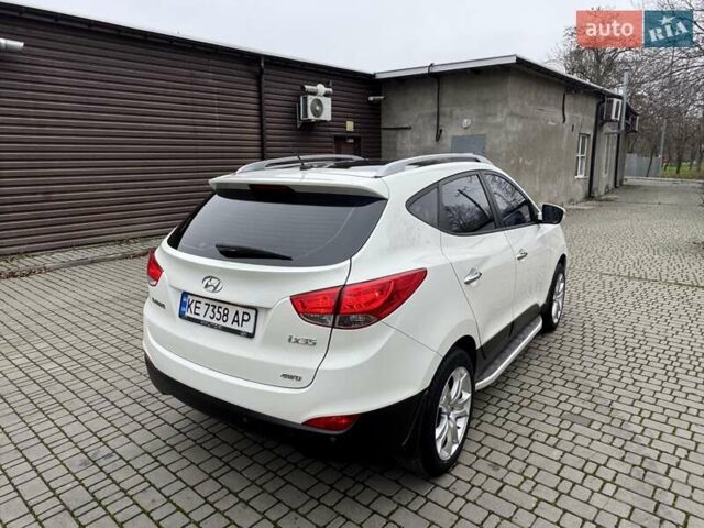 Белый Хендай их35, объемом двигателя 2.36 л и пробегом 111 тыс. км за 11999 $, фото 15 на Automoto.ua