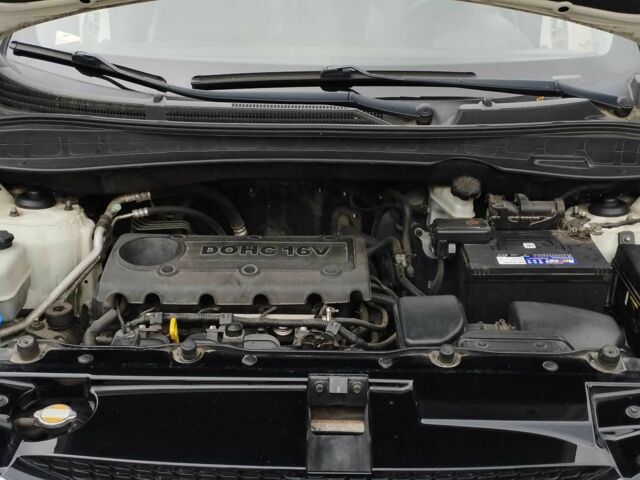 Білий Хендай іх35, об'ємом двигуна 2 л та пробігом 215 тис. км за 9900 $, фото 15 на Automoto.ua