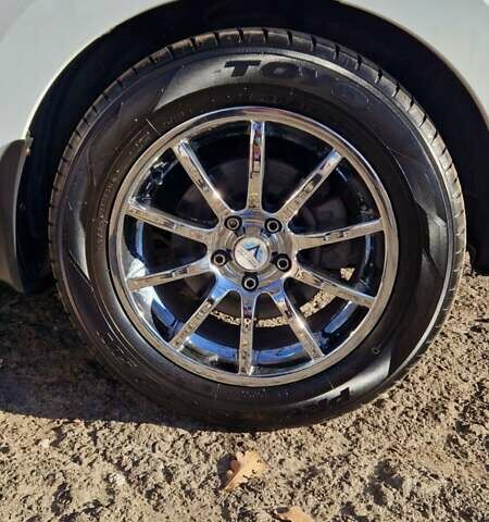 Белый Хендай их35, объемом двигателя 2 л и пробегом 226 тыс. км за 10300 $, фото 27 на Automoto.ua