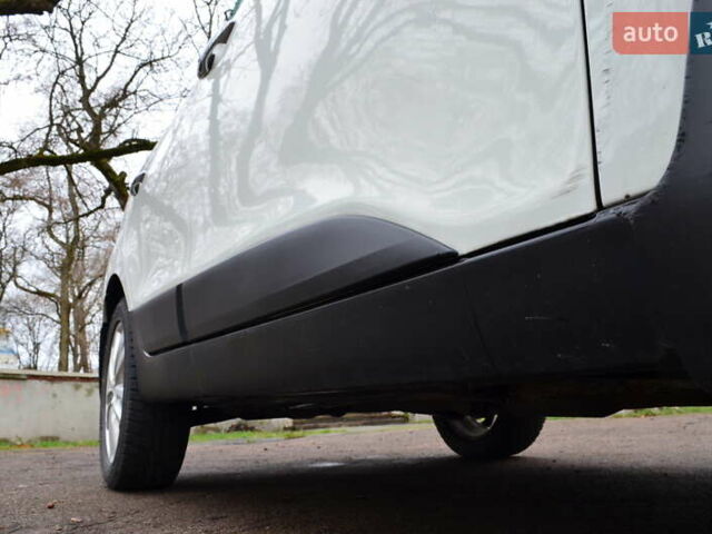 Белый Хендай их35, объемом двигателя 2.36 л и пробегом 202 тыс. км за 11300 $, фото 41 на Automoto.ua