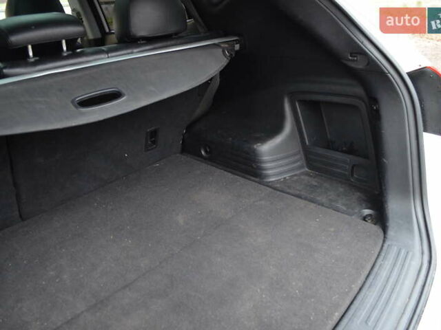 Белый Хендай их35, объемом двигателя 2.36 л и пробегом 202 тыс. км за 11300 $, фото 25 на Automoto.ua