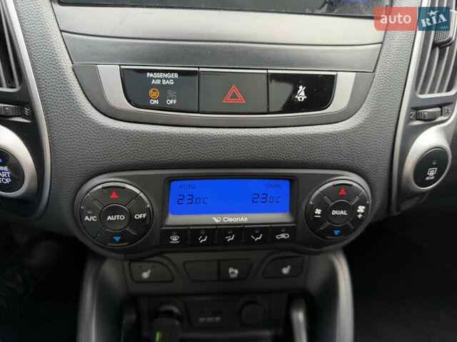 Білий Хендай іх35, об'ємом двигуна 2 л та пробігом 122 тис. км за 11500 $, фото 23 на Automoto.ua