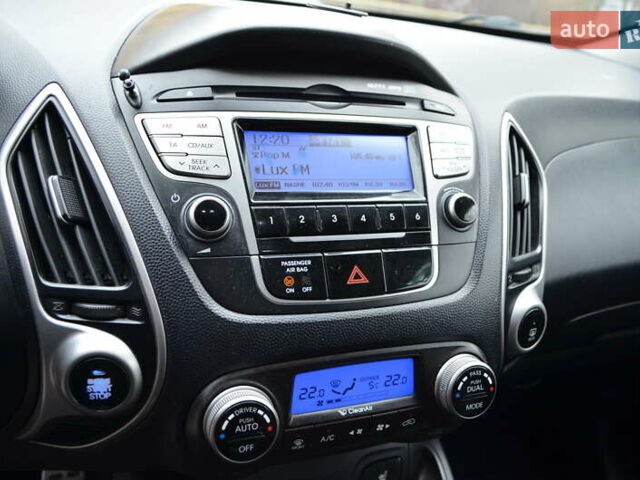 Белый Хендай их35, объемом двигателя 2.36 л и пробегом 202 тыс. км за 11300 $, фото 32 на Automoto.ua