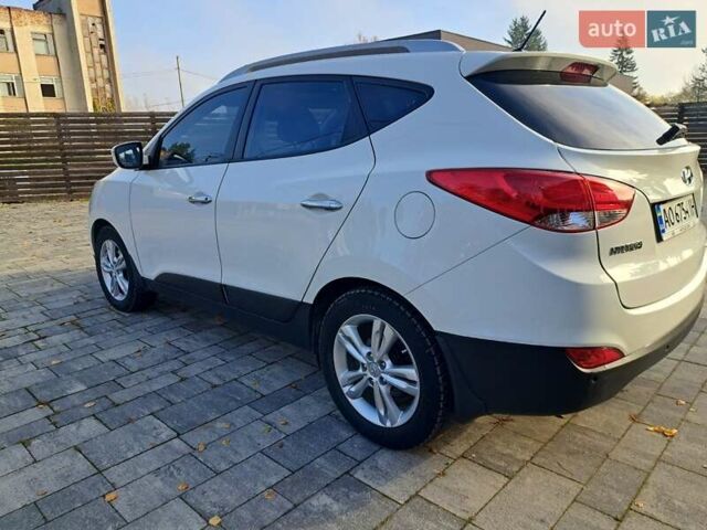 Білий Хендай іх35, об'ємом двигуна 2 л та пробігом 119 тис. км за 12600 $, фото 33 на Automoto.ua